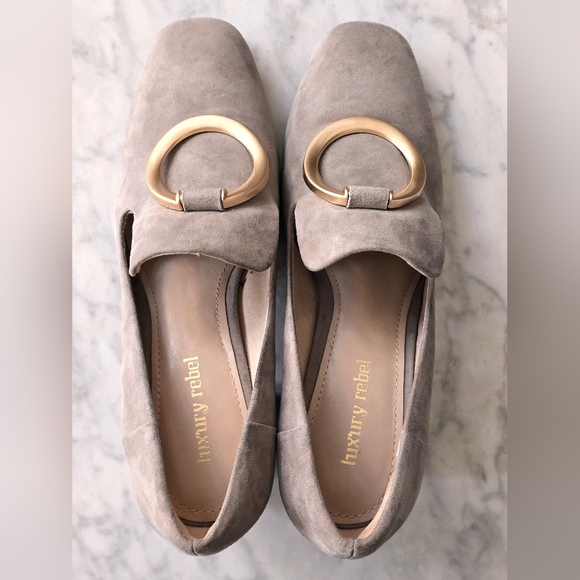 LUXURY REBEL 2.5 Inch Heeled Gray Suede Loafers with Gold Accent Size US 5.5 EUC - Picture 2 of 12
